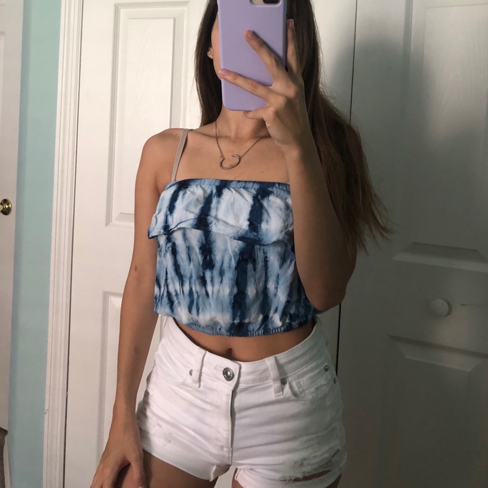 Tilly’s strapless top